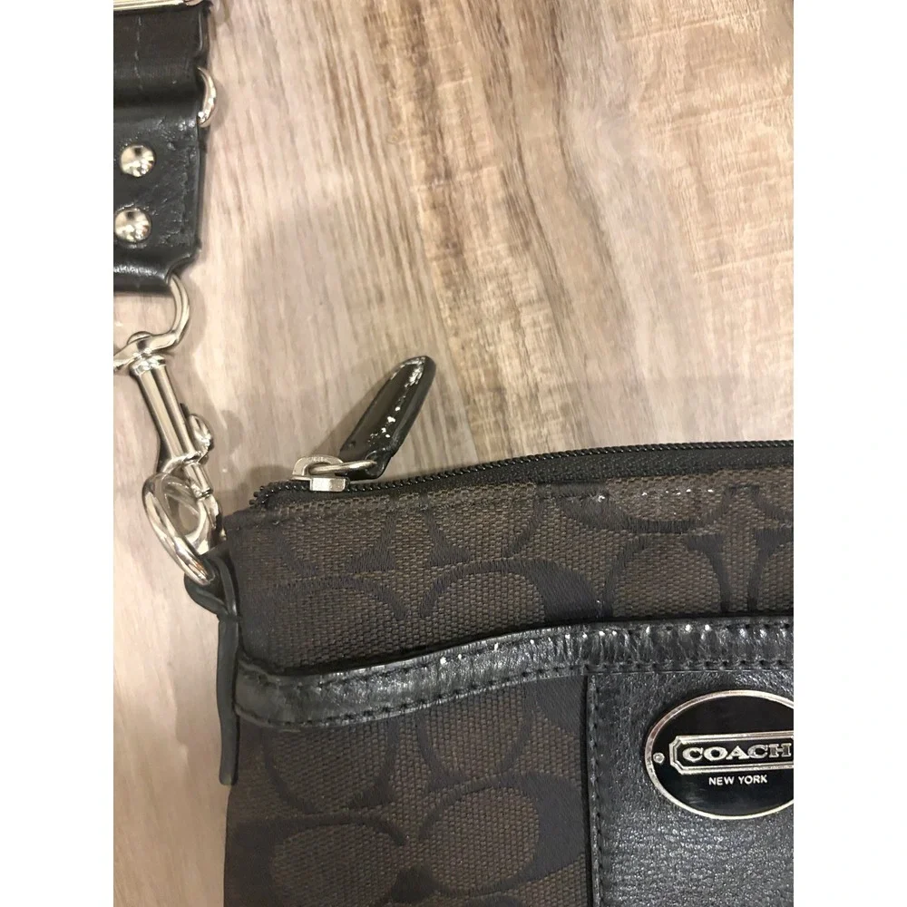 Vintage Coach Signature Stripe Crossbody Bag Black Brown